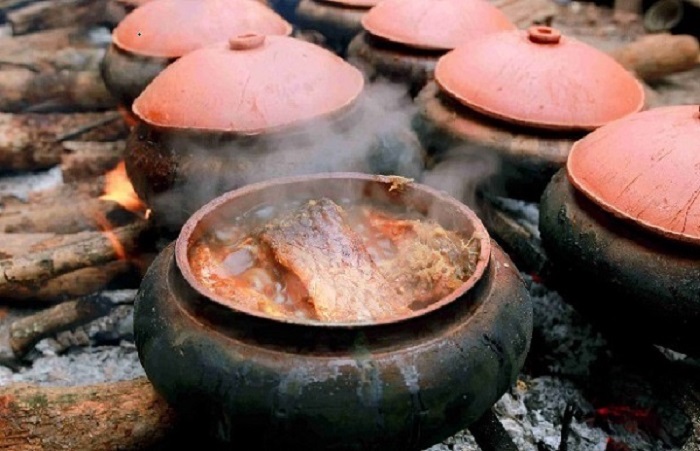 Được chế biết theo phương thức bí truyền tạo nên hương vị đặc trưng của món cá kho làng Vũ Đại
